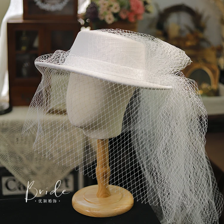 Fashion White Wedding Hat with Long Veil Elegant Large Flat Fedora Hat Face Veil Fascinator Hat Headwear Church Party Formal Hat