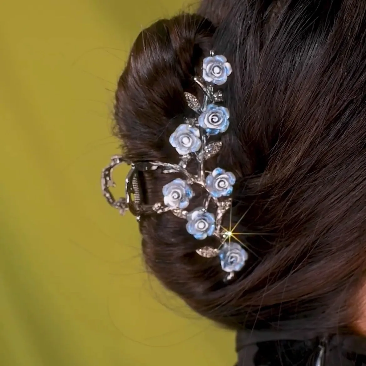 

Изысканный и высококачественный большой зажим с цветком розы, заколка для волос в минималистском стиле, заколка в виде акулы на затылке, аксессуар для волос для