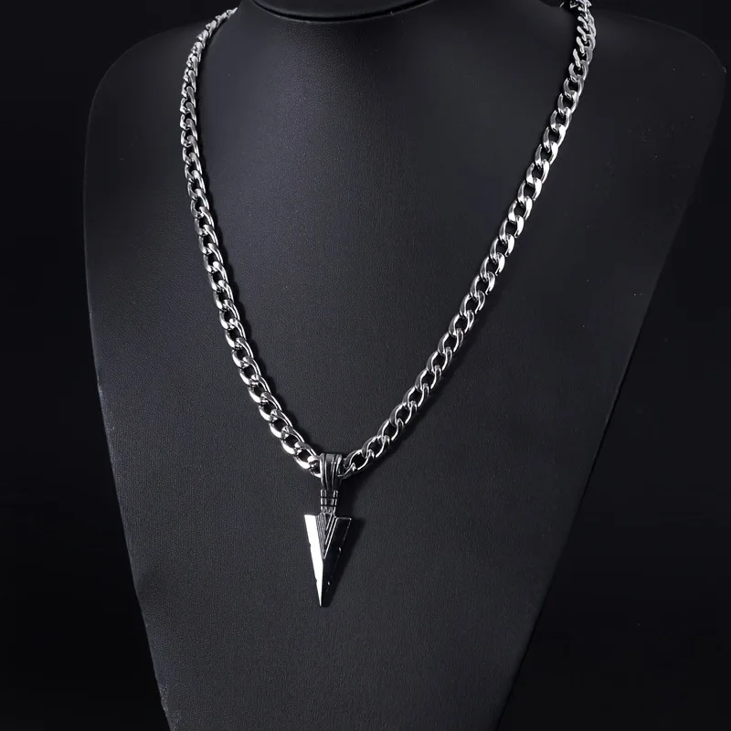 Cuban Chain Arrow Pendant Necklace for Men Stainless Steel Long Chains Hip Hop Punk Spearhead Charm Man's Neck Jewelry Accessory
