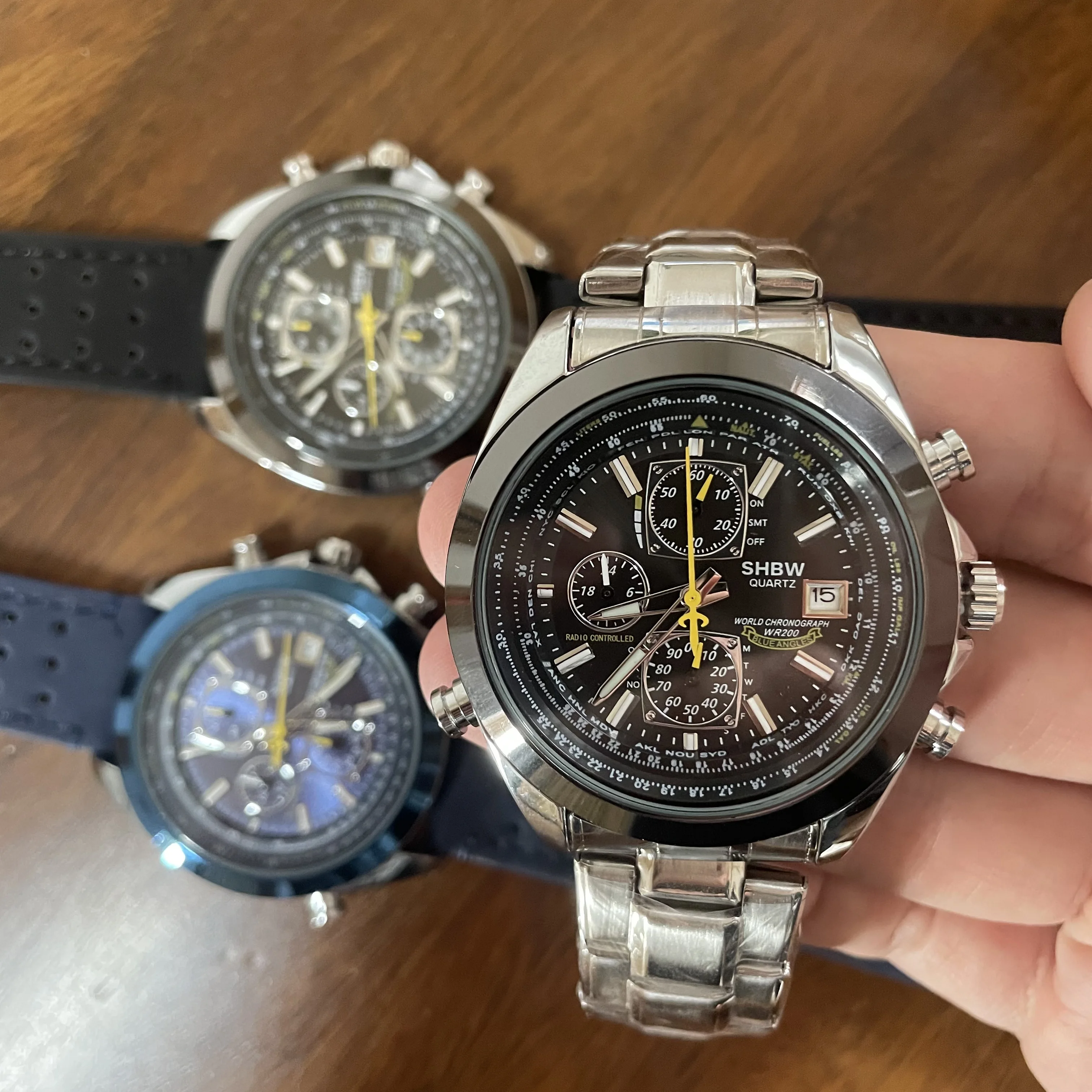 2025NEW Watche الفاخرة الاتجاه كوارتز التقويم مقاوم للماء متعدد الوظائف يتوهم ساعة مستديرة الفولاذ المقاوم للصدأ ساعة أوتوماتيكية هدية عيد الميلاد