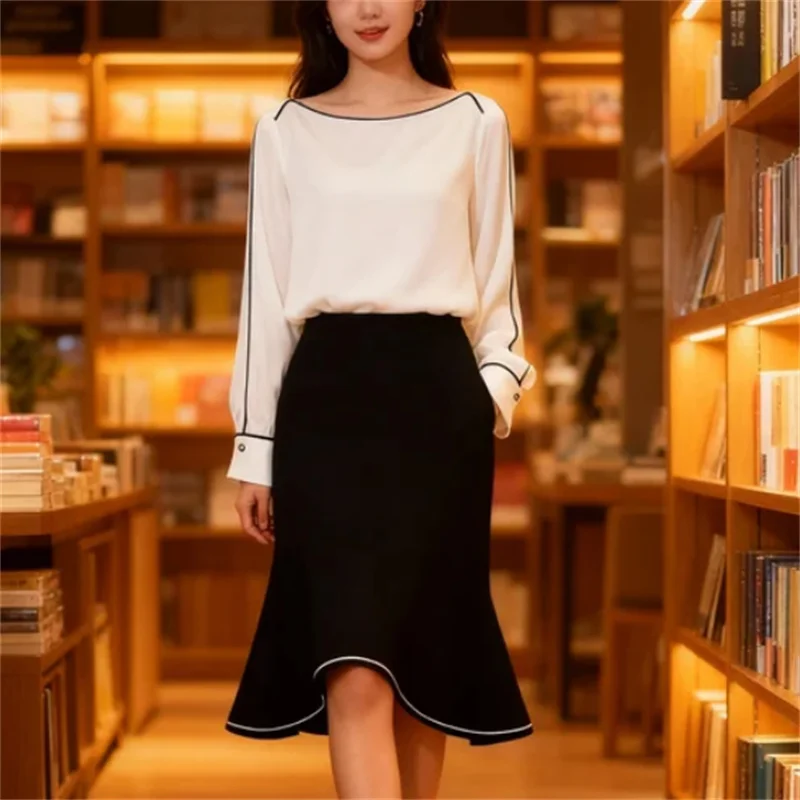 

Fall 2025 Fashion Trend: Sexy Color-Blocking Trim Shirt