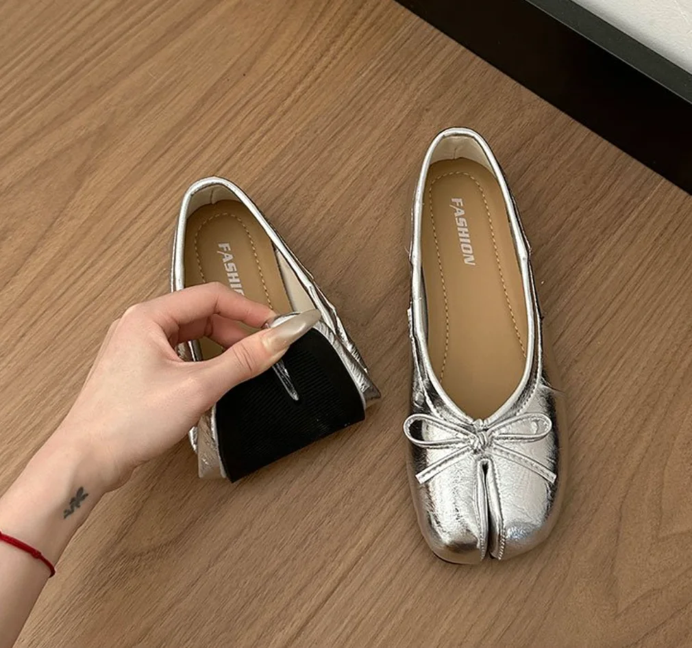Summer Women's Bowknot Flat Tabi Ninja Shoes Pig Toe Slippers Lazy Person Horse Hoof Shoes Women Split Toe Loafers