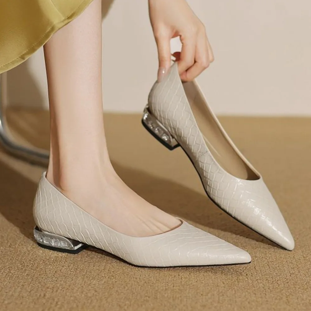 

Dress Shoes Women Genuine Leather Large Size 40 Low Heel Women Shoes Fashion Pointed Shallow White Office Work Shoes Women