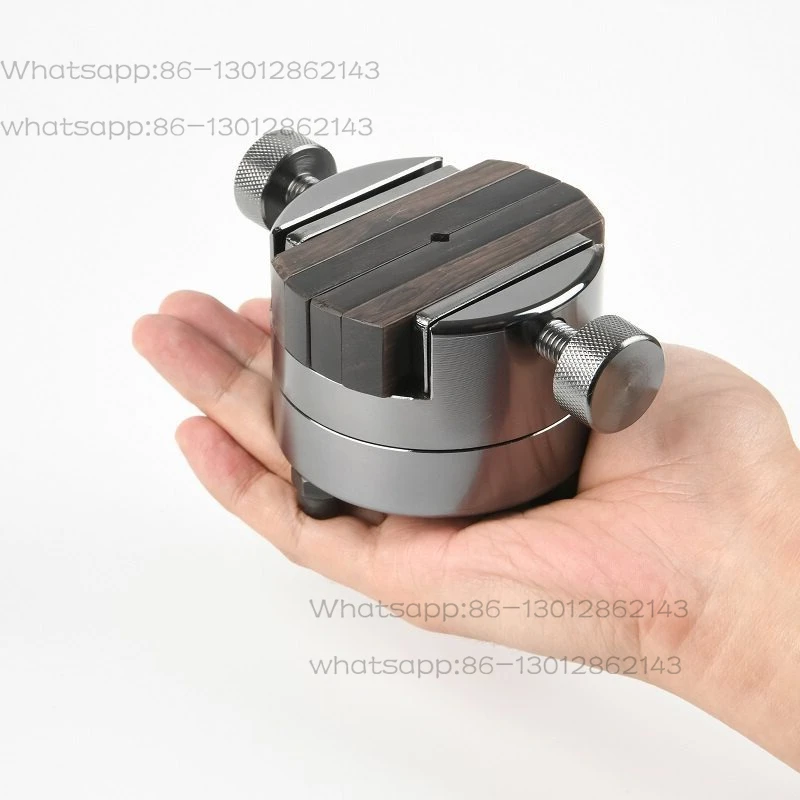 

Integral metal material, upper and lower integrated 360-degree rotating seal cutting tool