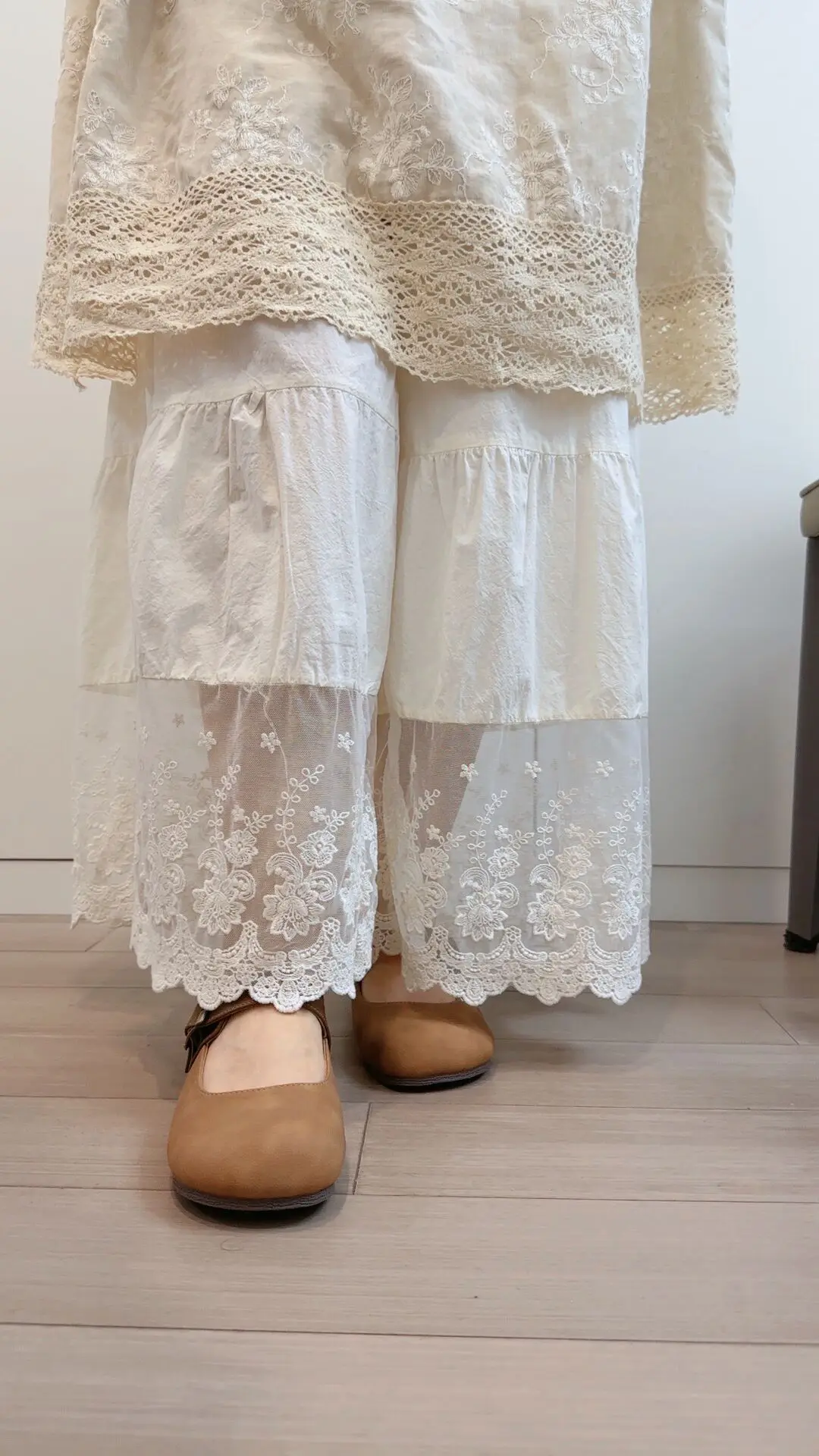 Risen Summer New Fre Calças de renda bordadas soltas e largas, calças de camada base, versão estendida, material fino de al...