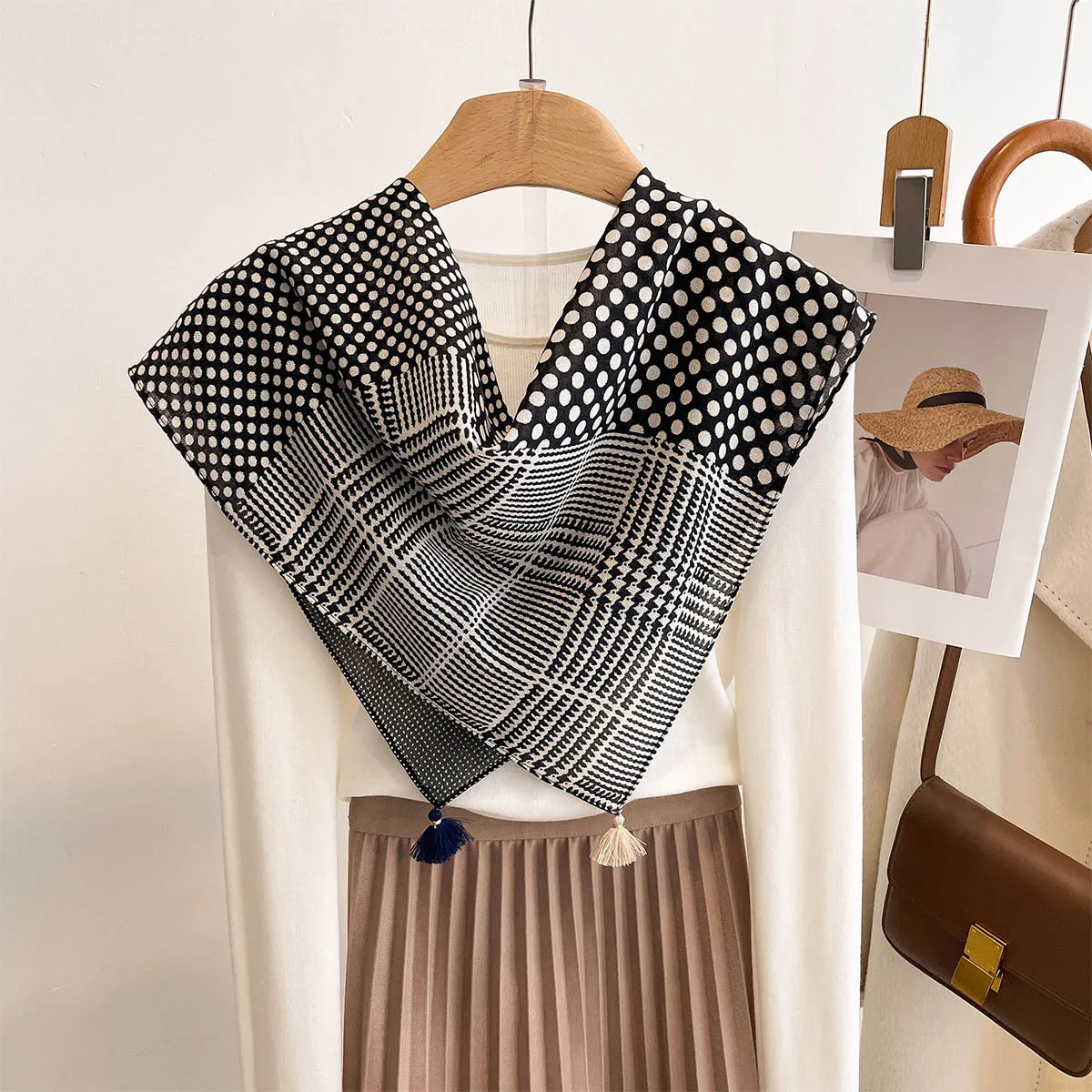 

Silk Scarf Women 60x60cm Square Dot Houndstooth Print Neck Scarf Hijab Bandana Foulard Shawl 2026 Designer Wrap for Lady Fashion