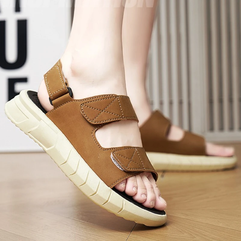 

Summer's New Men's Casual Retro Solid Color Soft-soled Lightweight Split-wear Outdoor Large-sized Fashionable Sandals