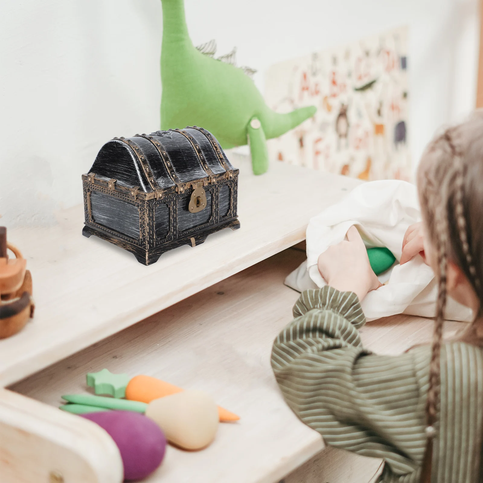 

1pc Pirate Treasure Boxes Vintage Plastic Large Toys Kids Halloween Storage Jewelry Candy Reusable Container Display
