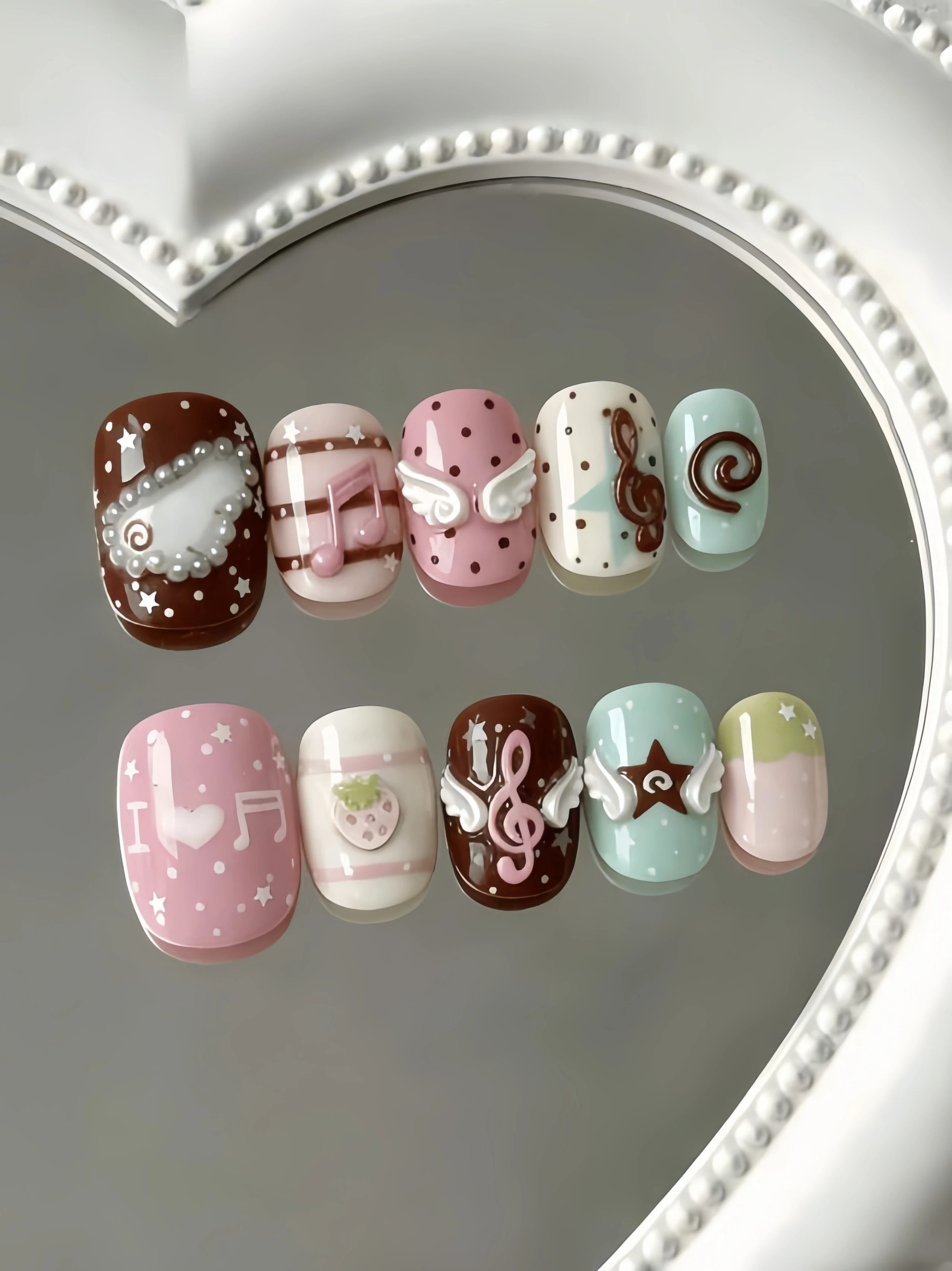 10 Short Square and Round Press-On Nails, Cute Pink and Mint Color-Blocking Nail Pieces with Musical Note Wings, Korean-Style Sweet Girl Vibe Nail Stickers, Reusable Fake Nails for a Youthful Atmosphere