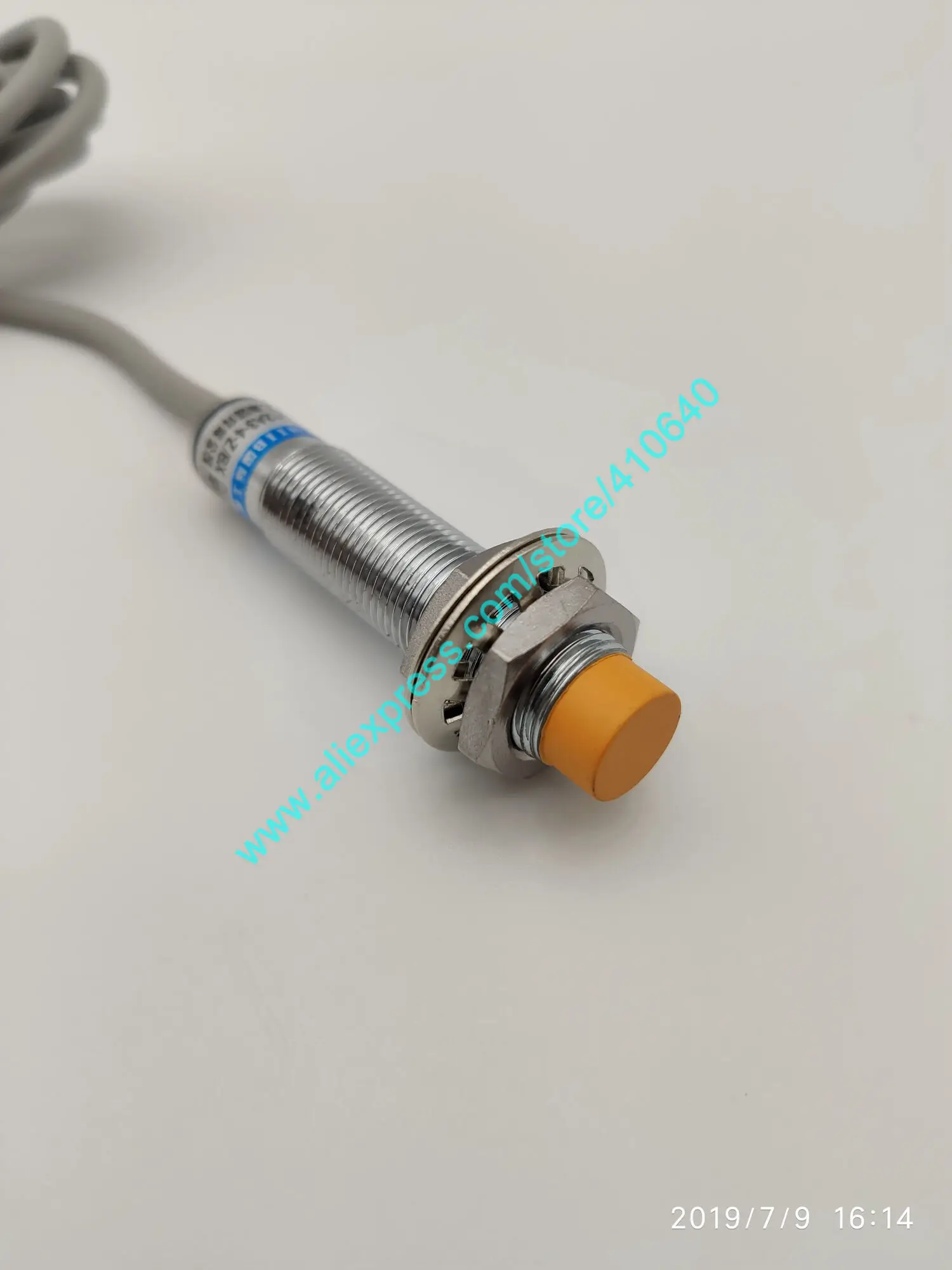 Free shipping  GENUINE  LJ12A3-4-Z/BX 4mm Inductive Proximity Switch Three-wire NPN Normally Open Yellow Cap