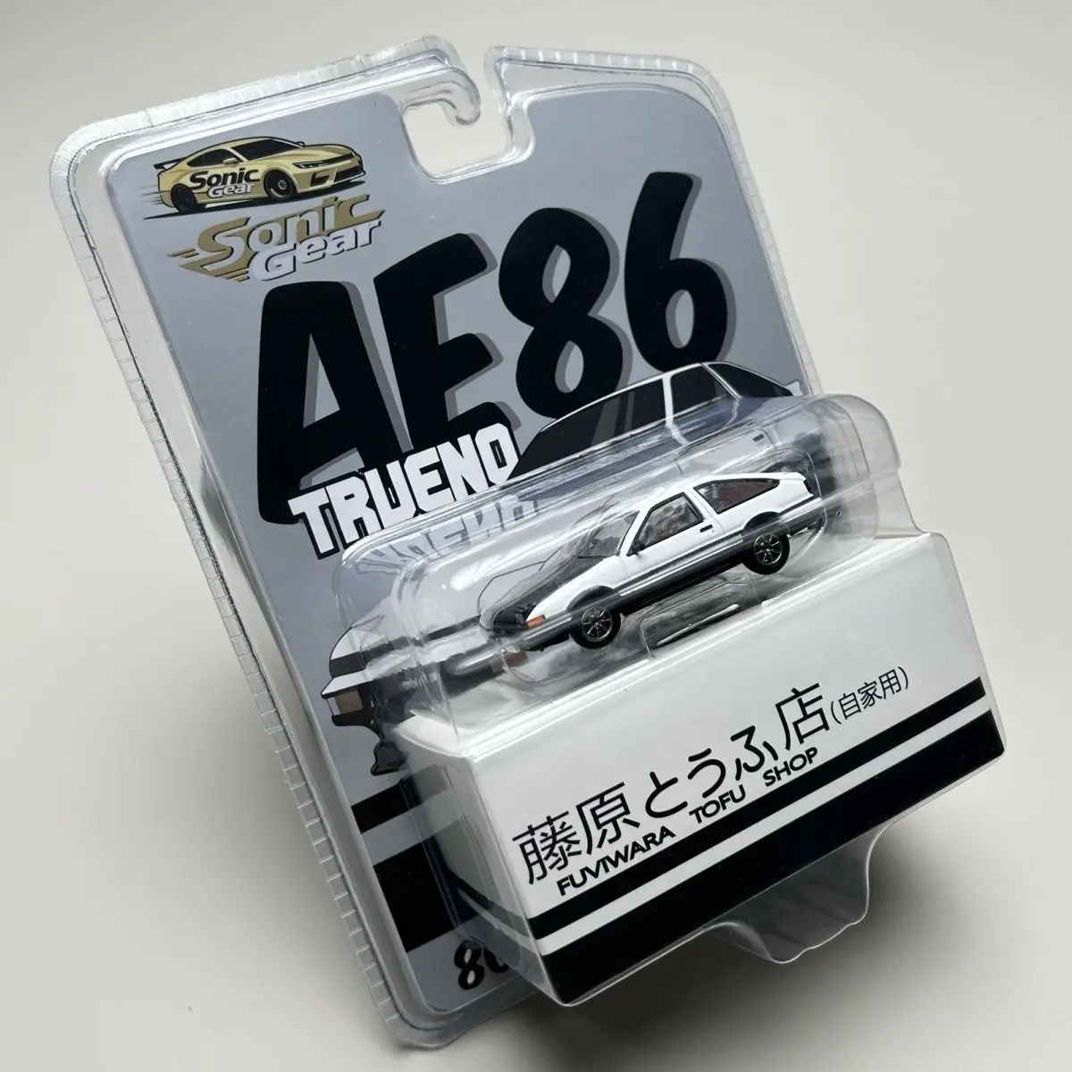 

Модель автомобиля Sonic Gear 1/64 TOYOTA AE86 Trueno Super Racing Car JDM, коллекционная миниатюра с вращающимися колесами, подарок для детей и мальчиков