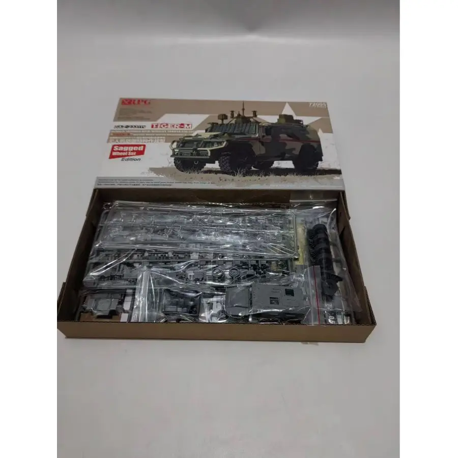 RPG 72005A 1/72 Russian GAZ-233114 Tiger-M Defense Drone Special Operations Model Kit-Updated Tires Version