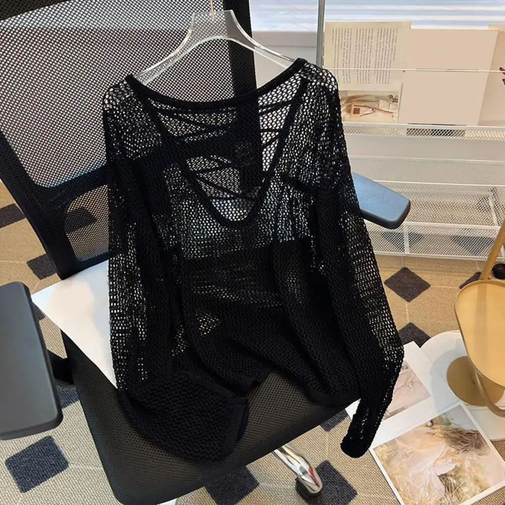 女性用カバーアップトップス スタイリッシュなレディースVネック日焼け止めカバーアップトップス、中空デザイン長袖サマー、日焼け防止用