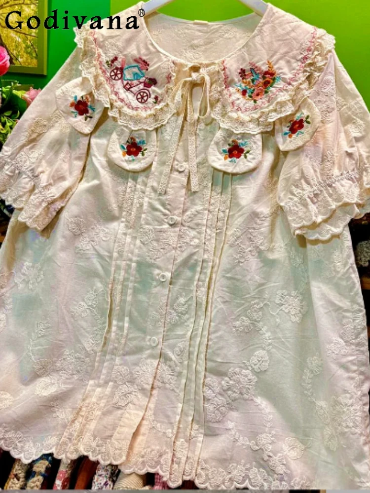 

Новая женская летняя рубашка 2026 года с коротким рукавом, свободного кроя, с вышивкой, в стиле Лолита, с воротником Питер Пэн, модная, универсальная, омолаживающая