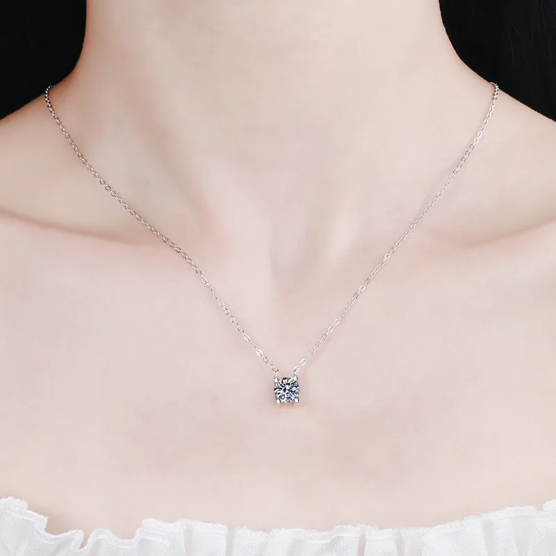 Collier avec pendentif en diamant Moissanite pour femmes, cadeau d'anniversaire pour fille, 0.5/1/2ct, couleur D, chaîne en platine PT950, bijoux fins de fiançailles