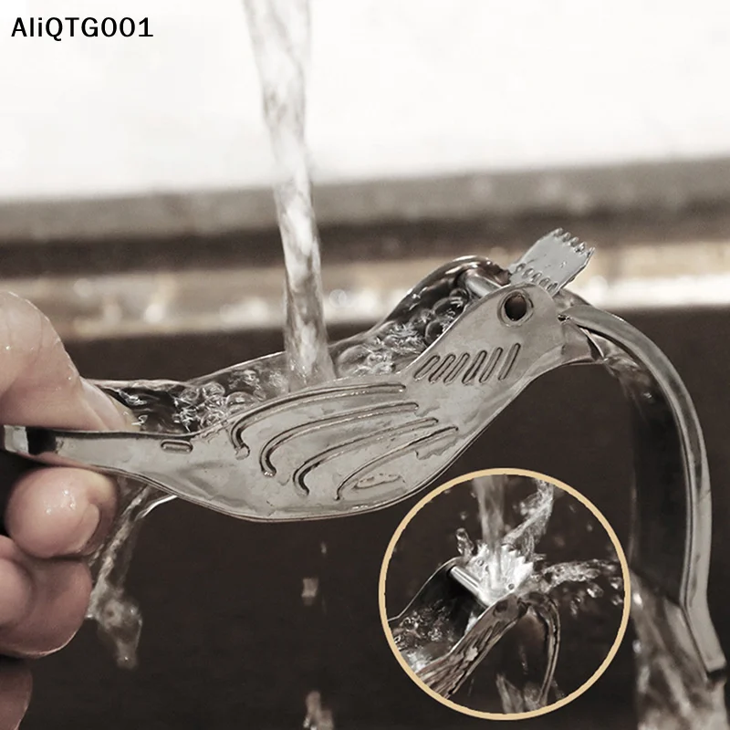 

Anti Corrosion Lemon Wedge Squeezer, Hand Press Orange Juicer, Handheld Portable Stainless Steel Citrus Juicer