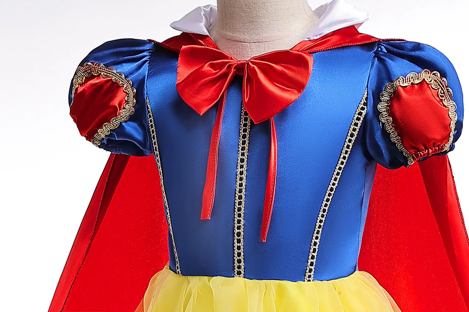 Snow White Costume for Girls Fancy Dress Kids Carnival Halloween Christmas Party Princess Children Birthday With Cloak Clothes