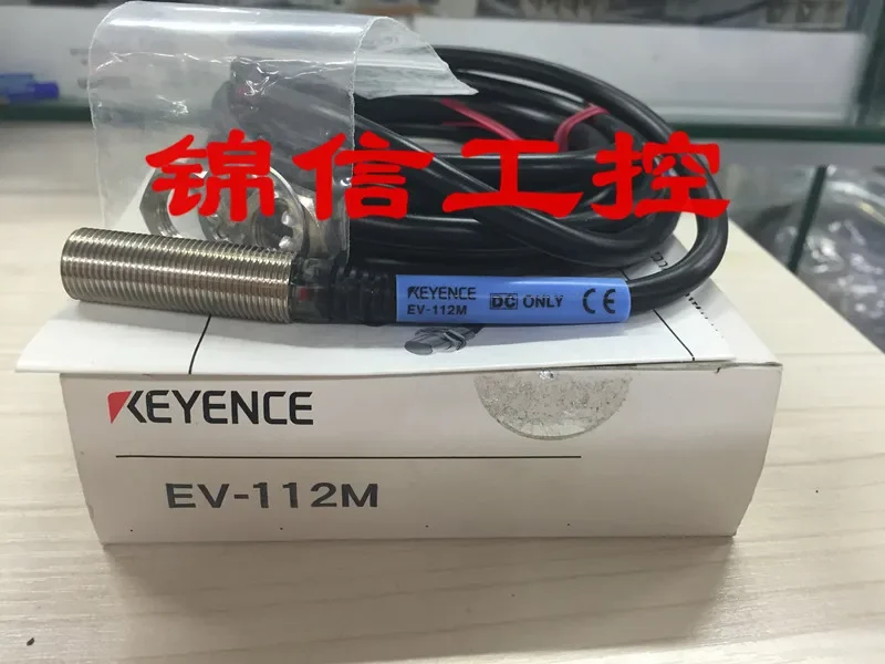 

KEYENCE EV-112M 100% новый и оригинальный