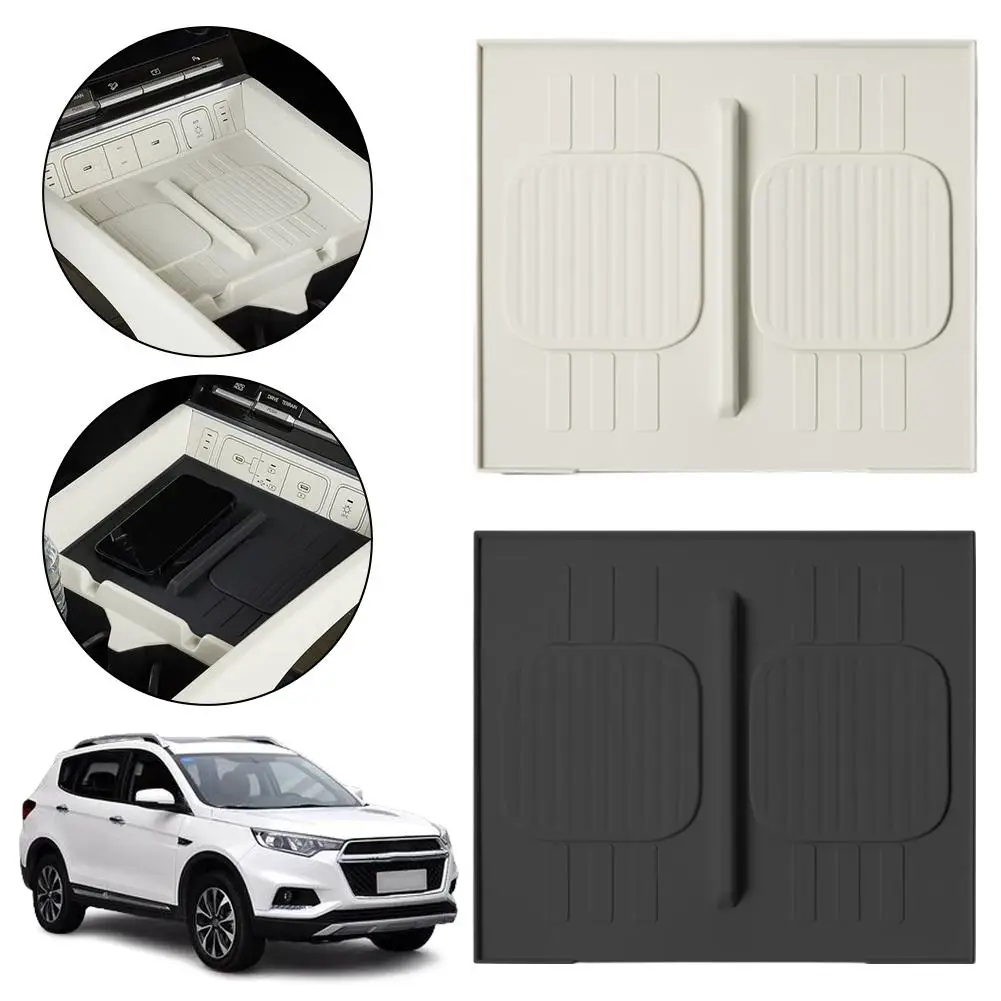 For Hyundai Santa Fe 2024 MX5 Wireless Charging Non-slip Pad Auto Interior Phone Charger Mat Silicone Pad Car Novelty Supplies