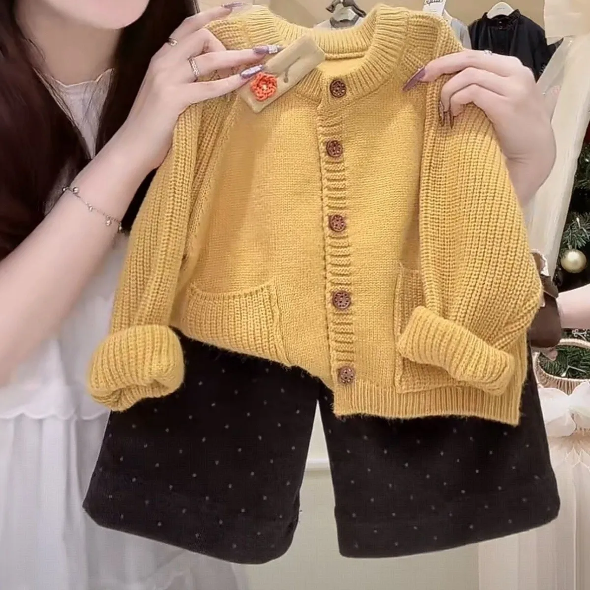 

Girls' Autumn Set Fashion New Children's Yellow Knitted Cardigan Sweater+Loose Pants 2-piece Set