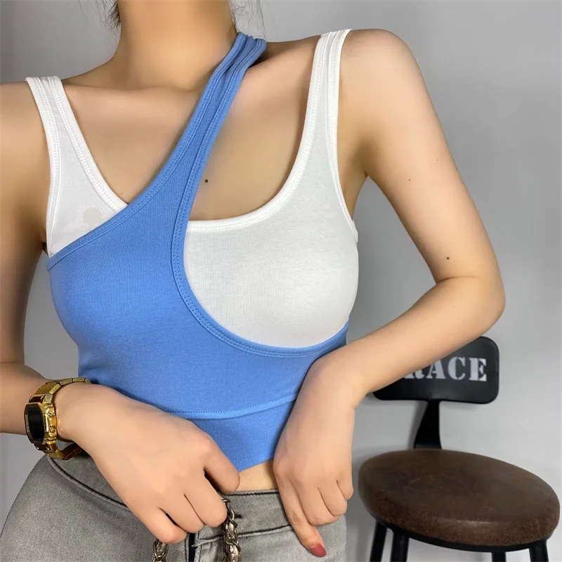 Gilet asimmetrico americano di colore retrò Gilet sportivo piccante da donna con cinturino multiplo per yoga elastico con ombelico