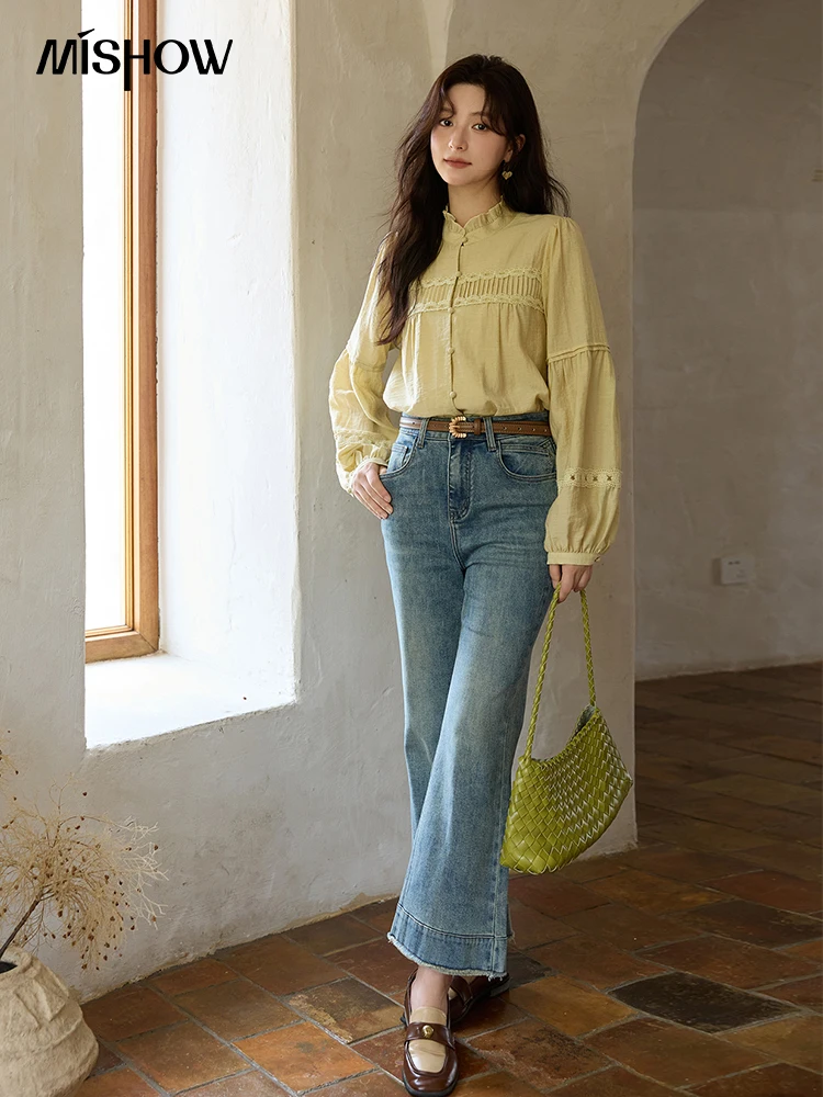 MISHOW Lichtgeel Linnen Effen Shirt 2025 Herfst Splicing Kant Holle Mouwen Shirts Stand Kraag Top Office Lady MXE42X1976