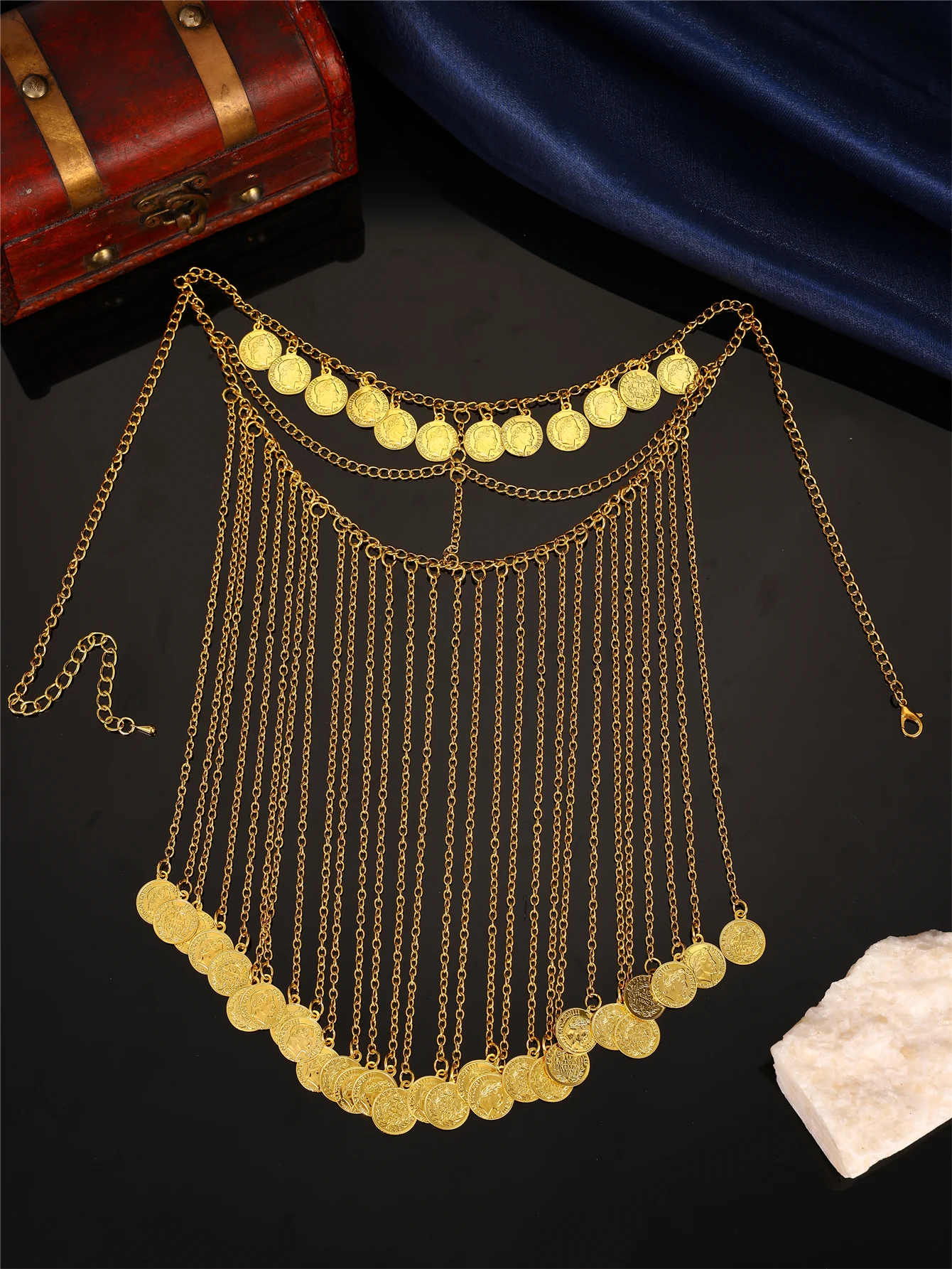 1 Piece of Vintage-Style New Women's Veil, Made of Metal with Coin Tassel Pendant, Suitable for Arab Women to Wear at Weddings and Festivals as Facial Jewelry