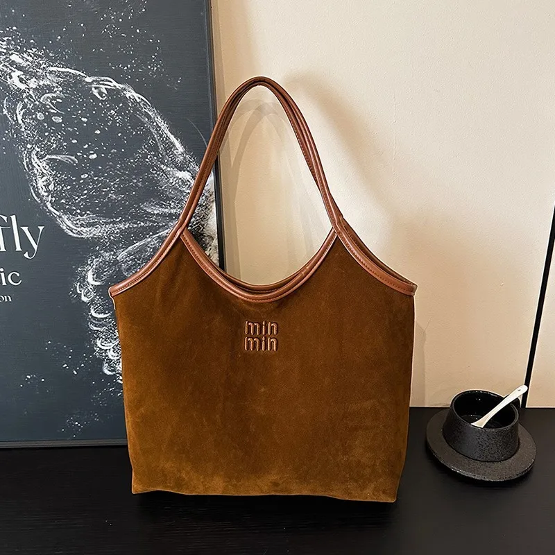 حقيبة حمل على طراز المصمم بتصميم عتيق، سعة كبيرة، موديل جديد 2025، حقيبة كتف واحدة للنساء