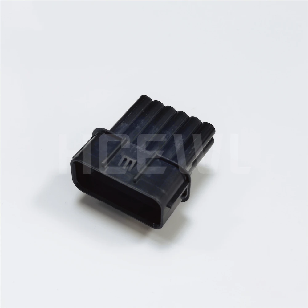 

New original high-quality 6181-6784 automotive component connector plug