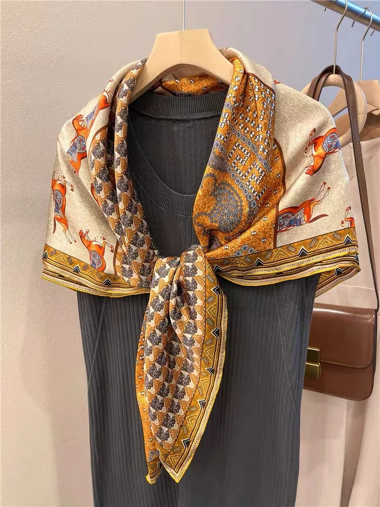 Luxury Designer Natural Mulberry Scarf Wrap Shawls 110CM Silk Square Scarves Large Hand Rolled Edges Foulard En Soie Christmas