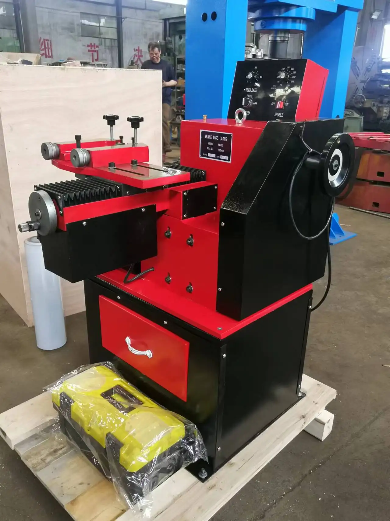 2024 New Automatic Brake Disc Cutting Lathe Car Brake Disc Repair Machine