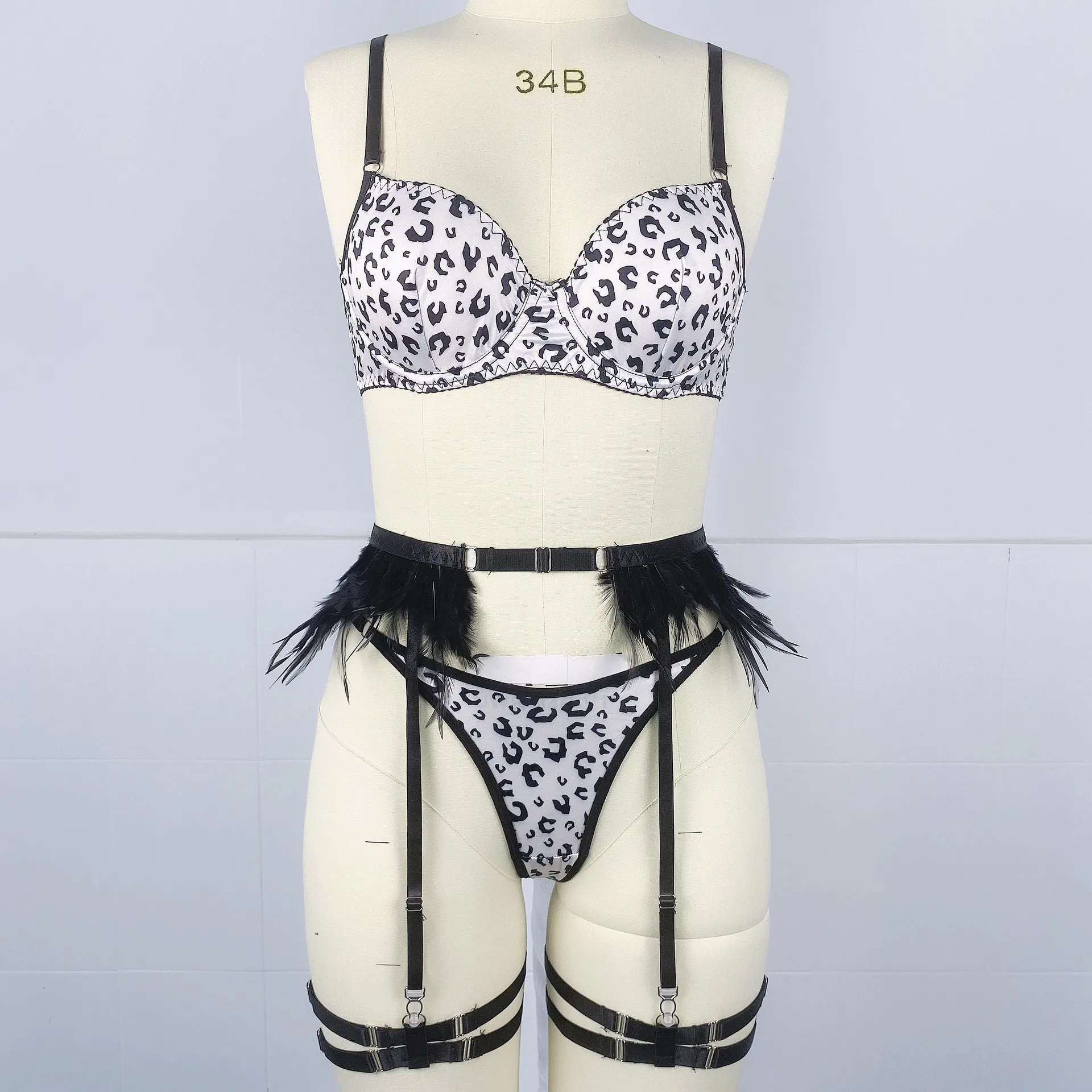 

New foreign trade cross-border fashion women's clothing leopard steel-cup bra sexy feather waist cincher sexy lingerie set