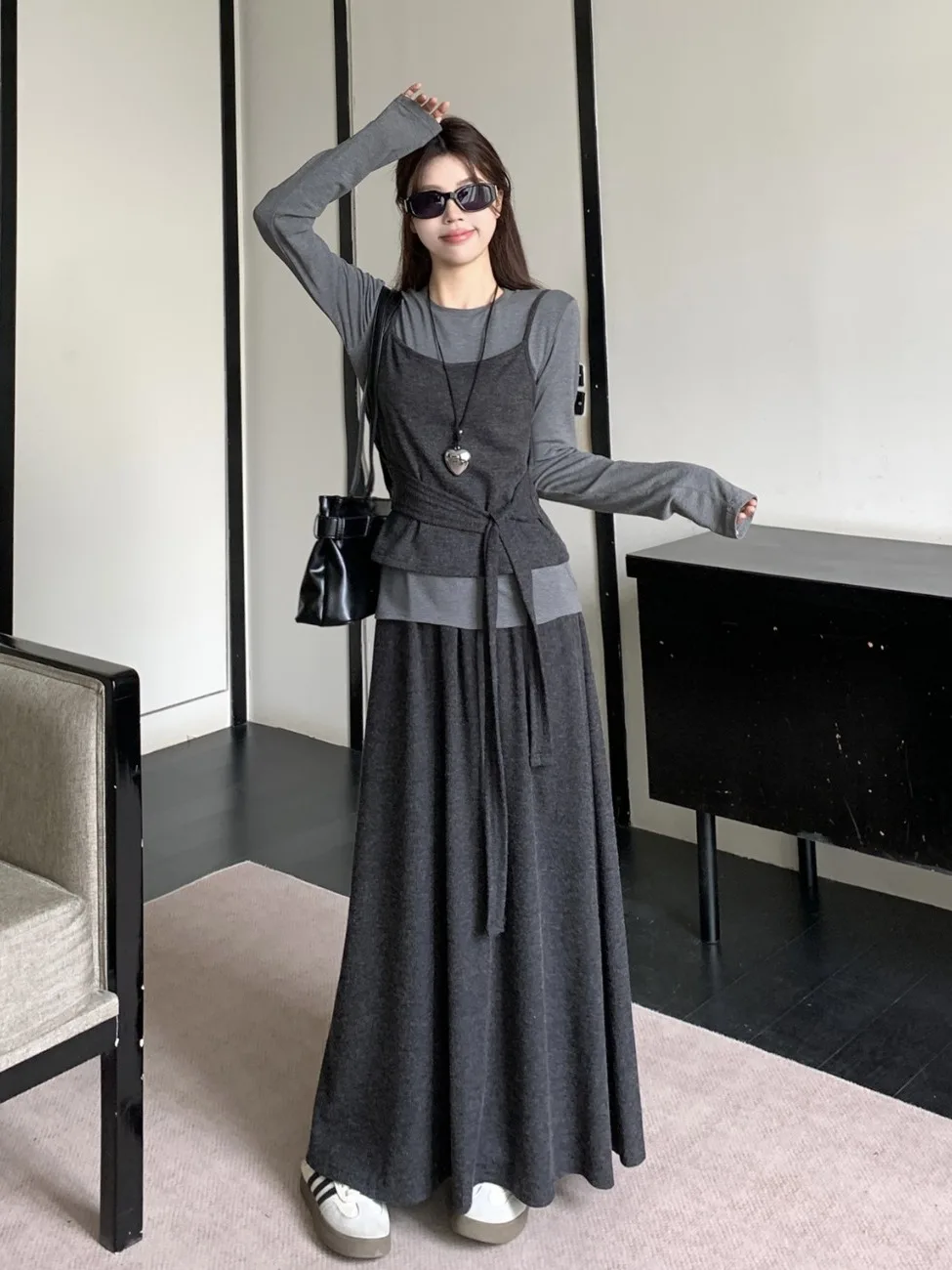 

plus Size Fashionable Set Casual Long Sleeve Base Top with Belted Strap Vest And Midi Skirt Three Piece Set Korean Style Loos...
