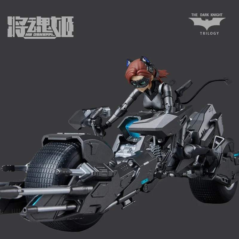 

Распродажа: Оригинальная коллекционная фигурка Cat Girl из серии DC по мотивам «Бэтмен: Темный рыцарь» в наличии