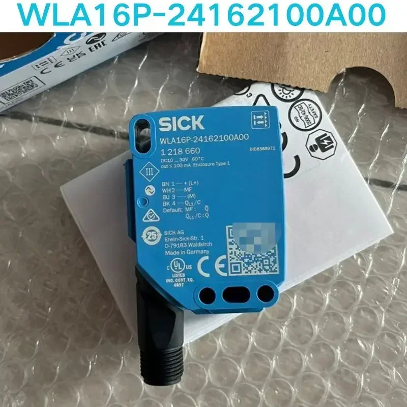 Brand-new SICK WLA16P-24162100A00, photoelectric sensor