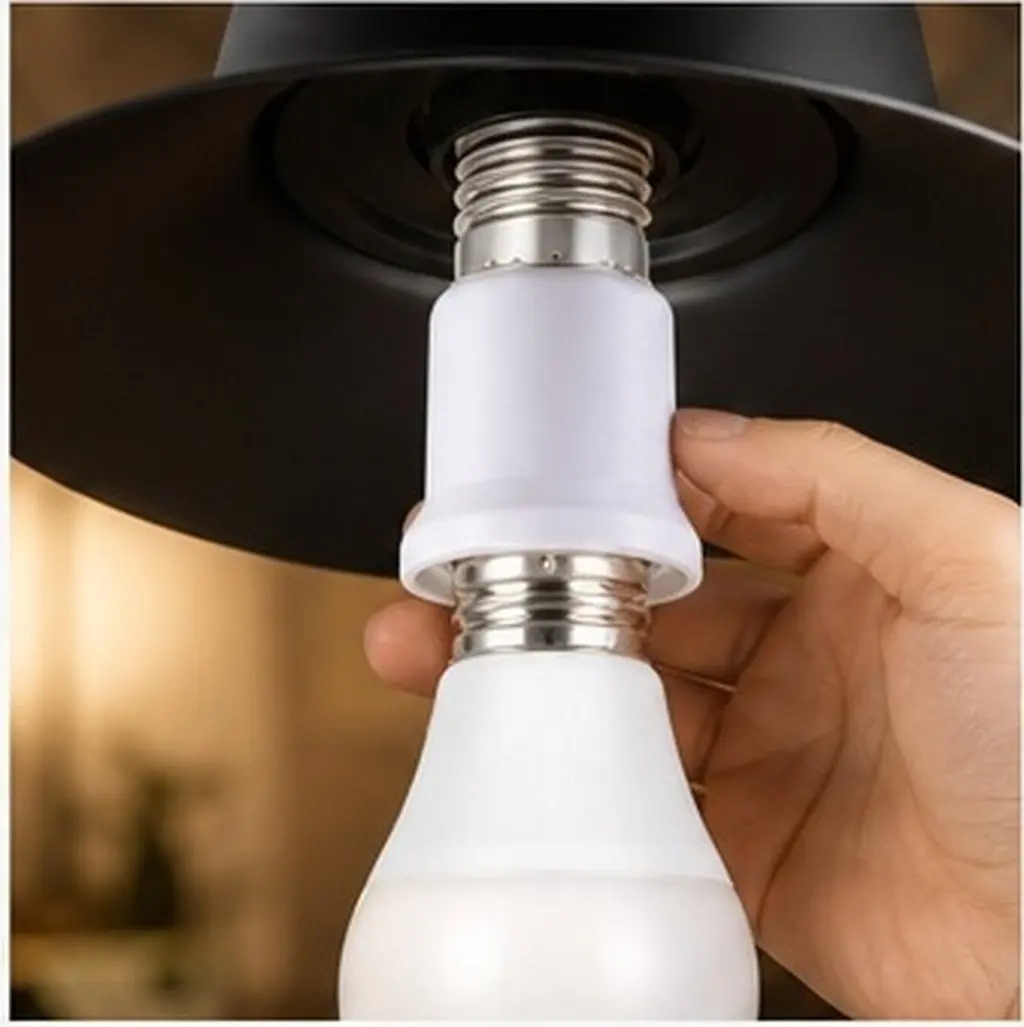 4Pcs E14 to E27 Lamp Socket Conversion Adapter Screw Light Bulb Holder for Home Office Retail Hotel