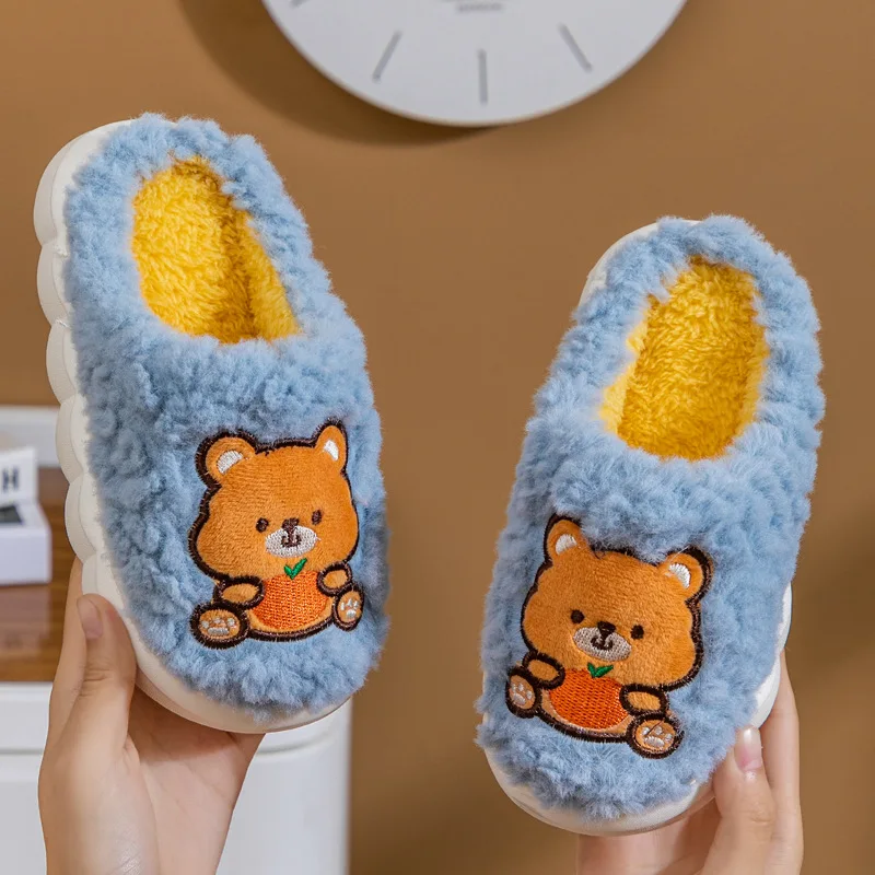 Pantuflas pantofole per bambini inverno nuovo cartone animato confortevole scarpa da ragazza antiscivolo calda scarpa in cotone per la casa carino