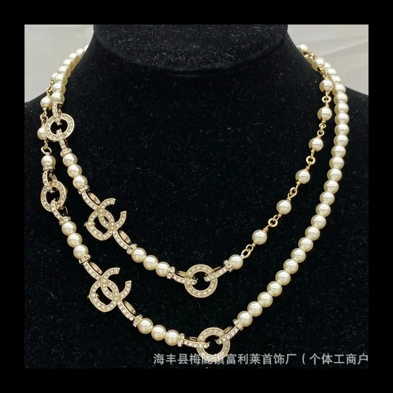 

Douyin, хит продаж, свитер с двойной буквой C и цепочкой, женская универсальная модная одежда в стиле ретро