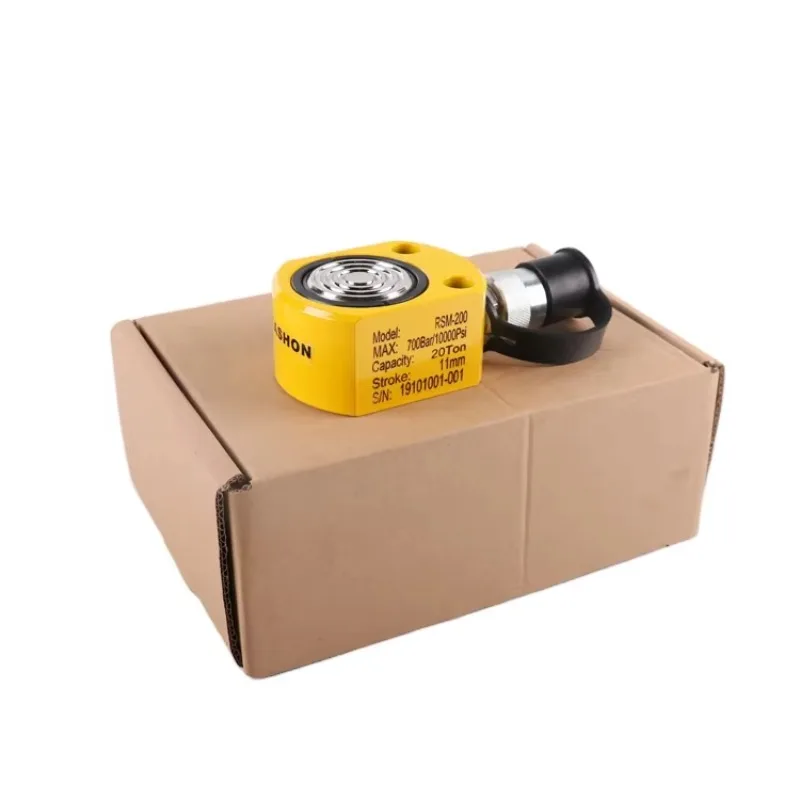 Siłownik hydrauliczny KSRSM-200, płaski, 20 ton, ultra niski, mini, z powrotnym naciągiem sprężynowym.