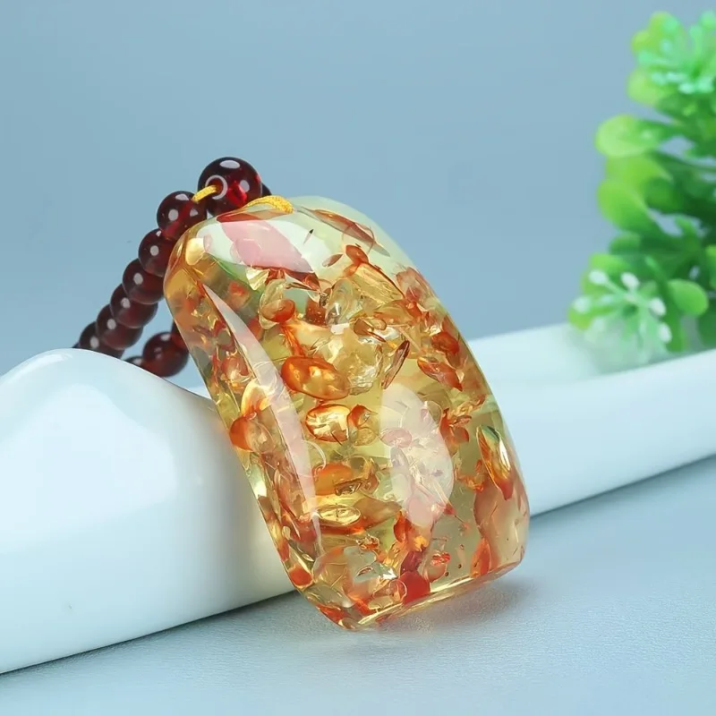 

Amber Square Pendant Necklace Unisex Daily and Formal Wear Elegant Glossy Chain Random