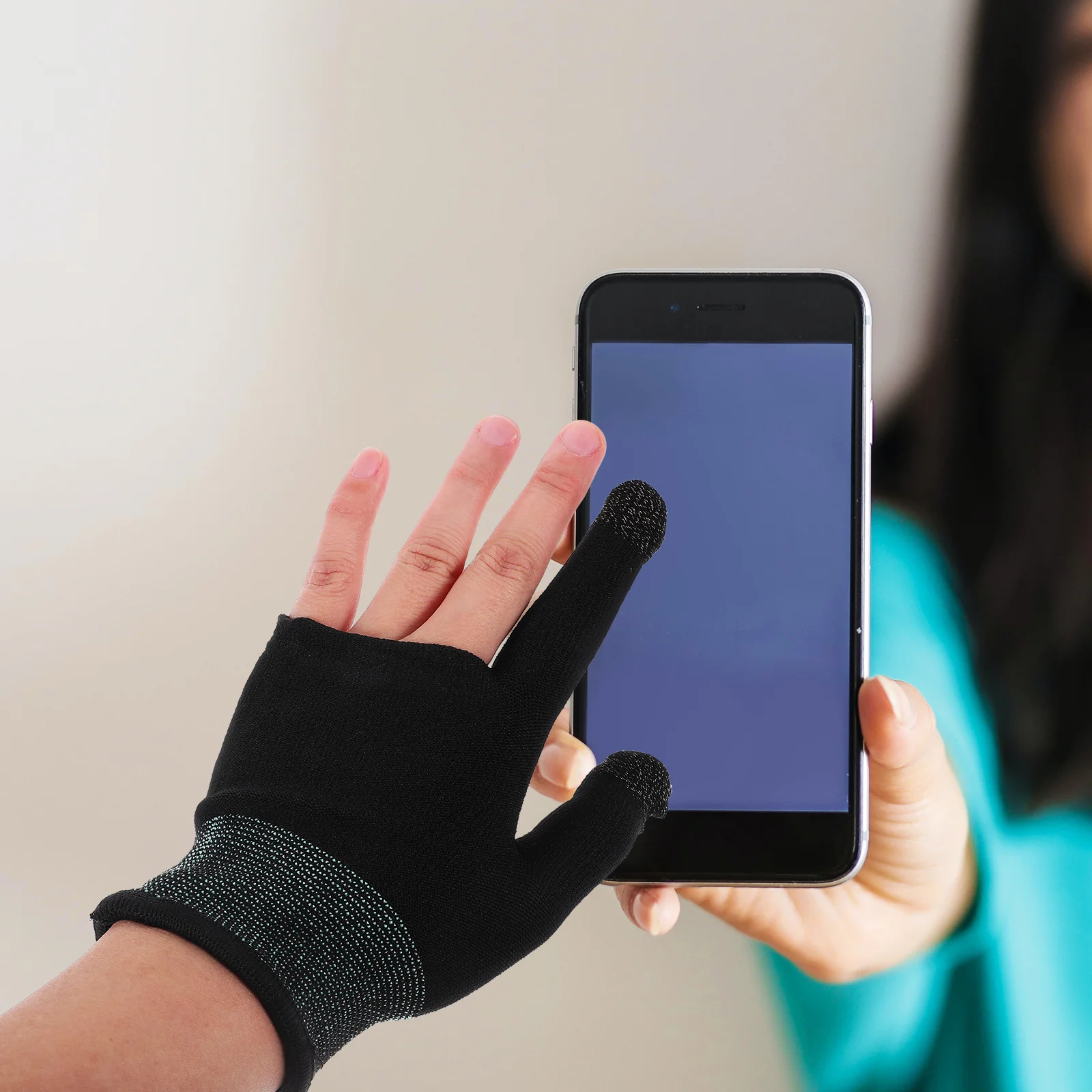 

1Pair Mobile Gaming Gloves Ultra-Thin Breathable Finger Glove Non-Slip Elastic Comfortable for Gaming Game Glove