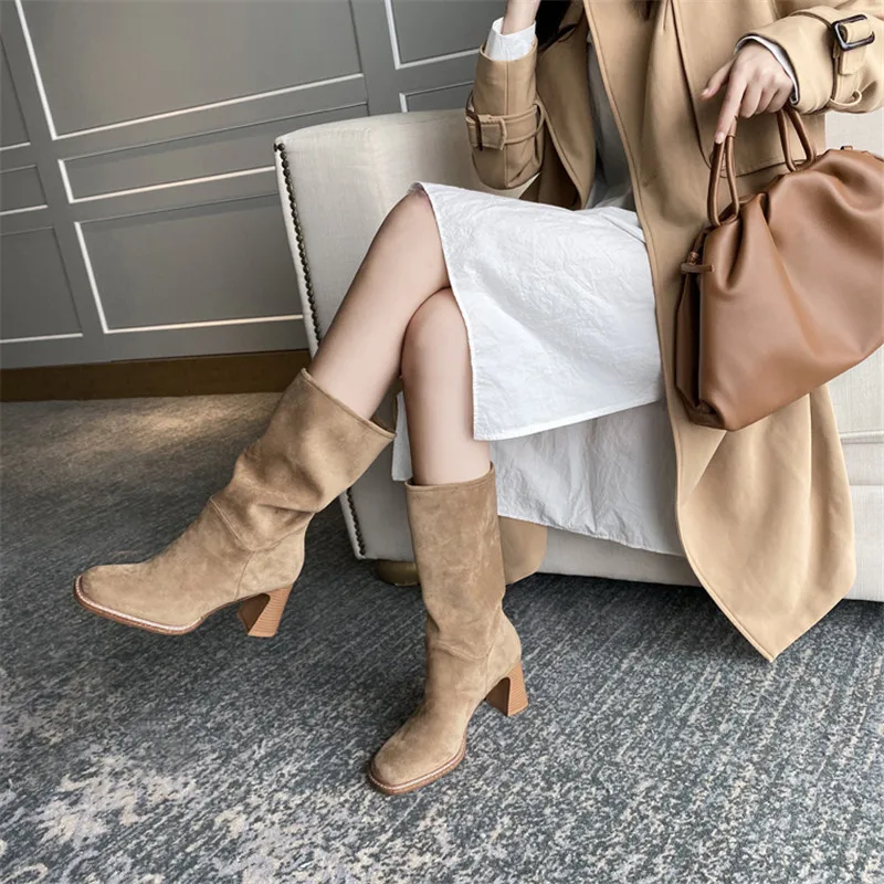 Nouvelles bottes rétro en daim pour femme 2027, automne-hiver, à enfiler, mi-mollet, bout carré, talon carré, chaussures basiques, hauteur (5cm-8cm)