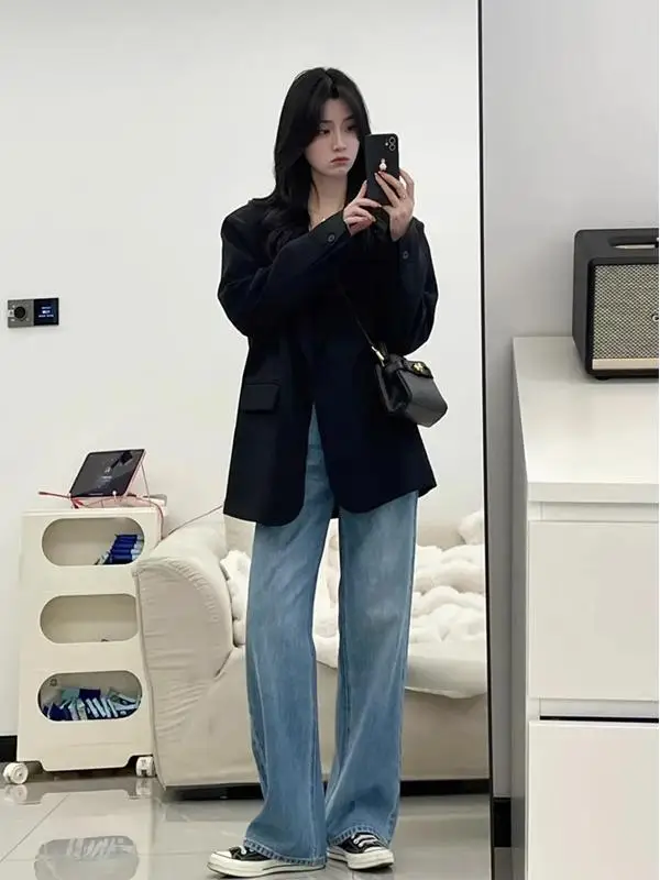 

Женская одежда, тренд 2023, блейзер, женский блейзер с полыми точками, интегрированные детали, секция подкладки для ногтей, открытая линия, мятая задняя часть