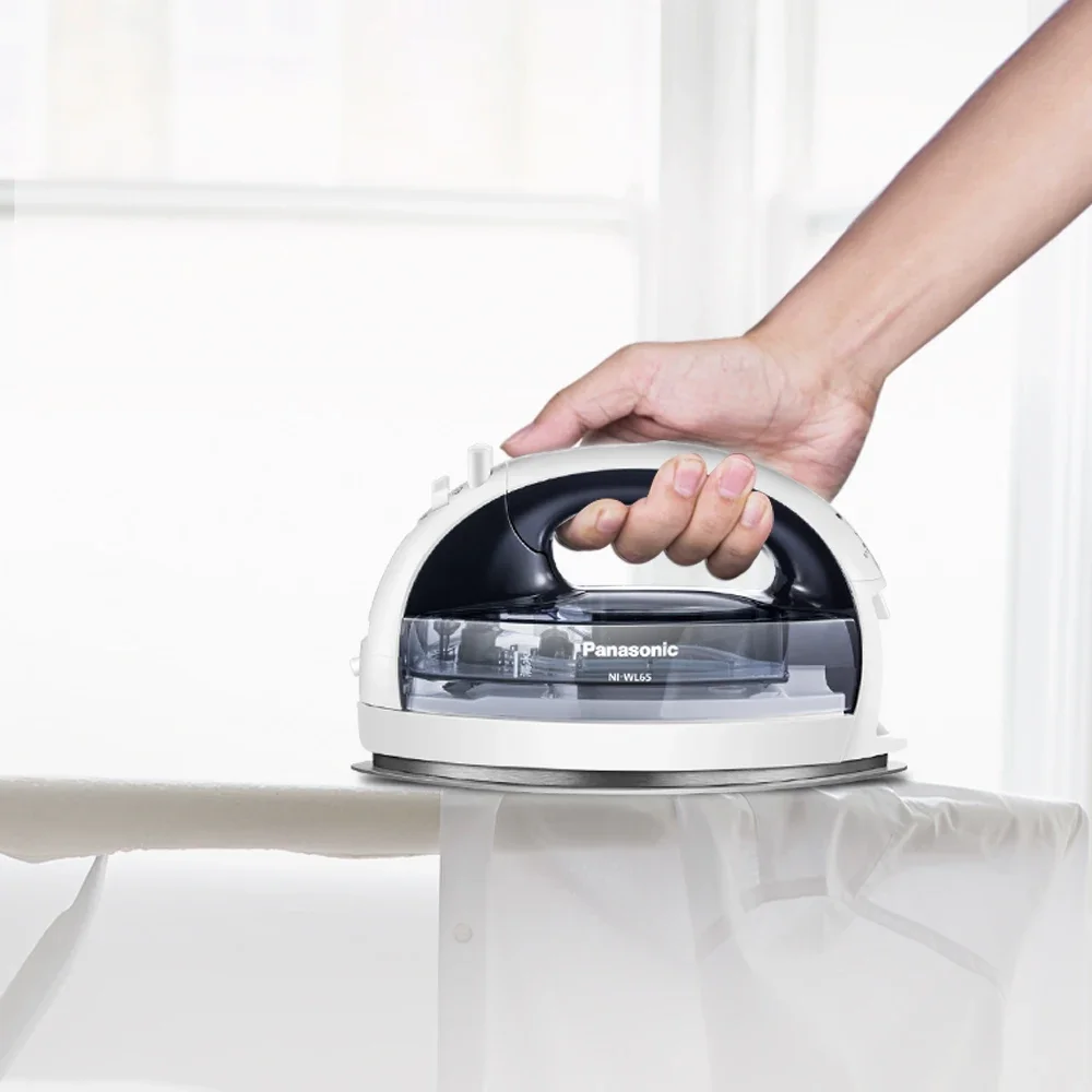 مكواة بخار لاسلكية من باناسونيك محمولة باليد 3 سرعات قابلة للتعديل مكوّاة محمولة من السيراميك لوحة سفلية 2400 وات باخرة من القماش
