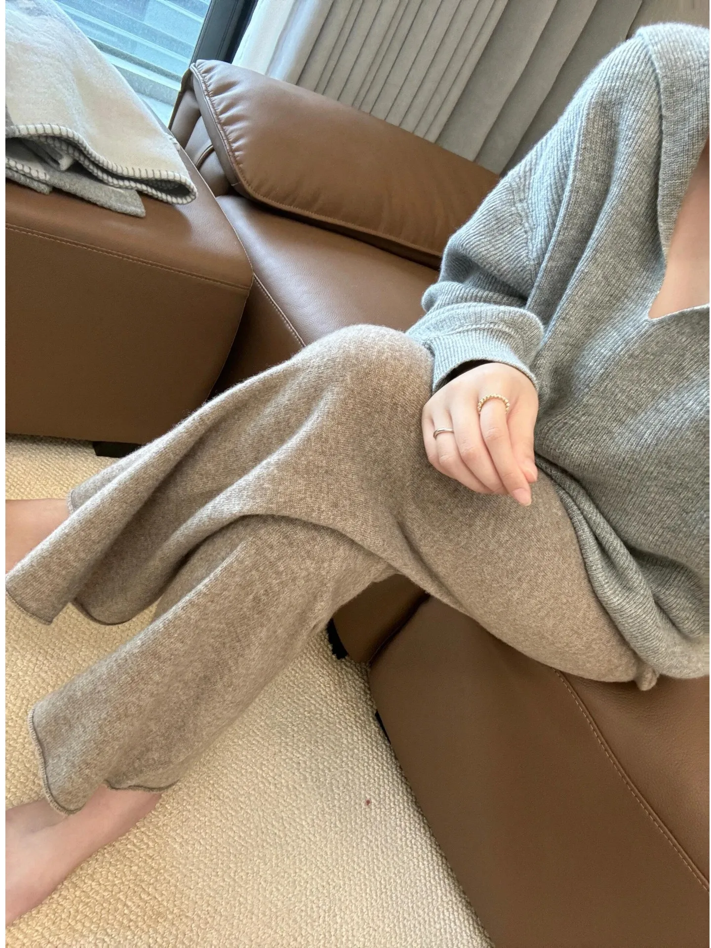 여성용 하이웨이스트 와이드 레그 팬츠 니트 소재 부드럽고 드레이프한 루즈핏 가을 겨울 슬림핏 스트레이트 캐주얼 바지 롱 팬츠