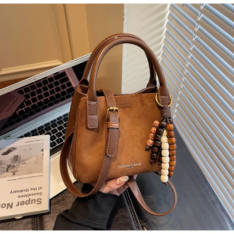 

Luxury 2025 Women's Crossbody Bag, Soft Faux Leather Shoulder Purse with Adjustable Strap, Spacious Shopper for Travel​