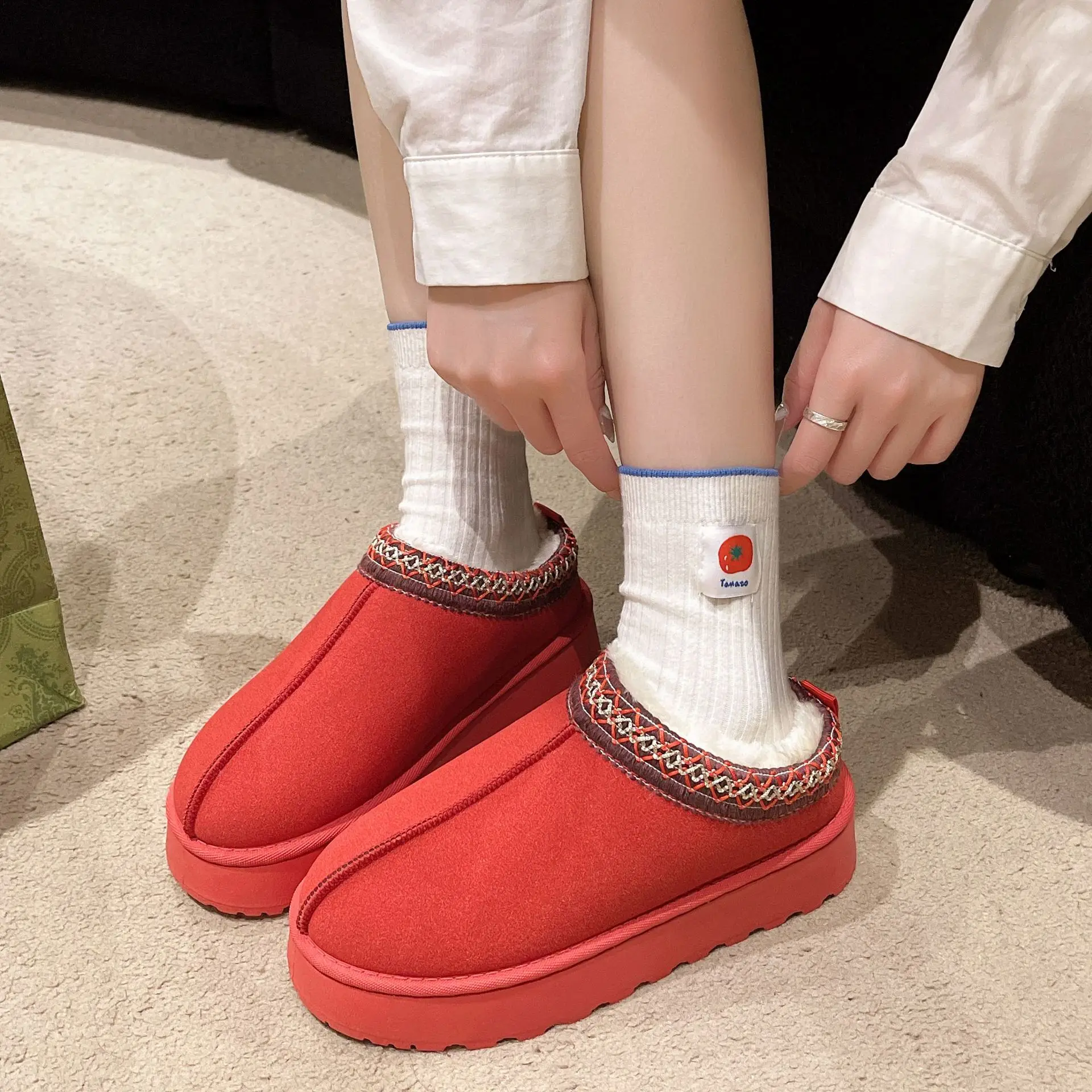 Women's cotton shoes 2026 autumn winter thick-soled leather and fur all-in-one soft to wear with extra fleece cotton snow boots