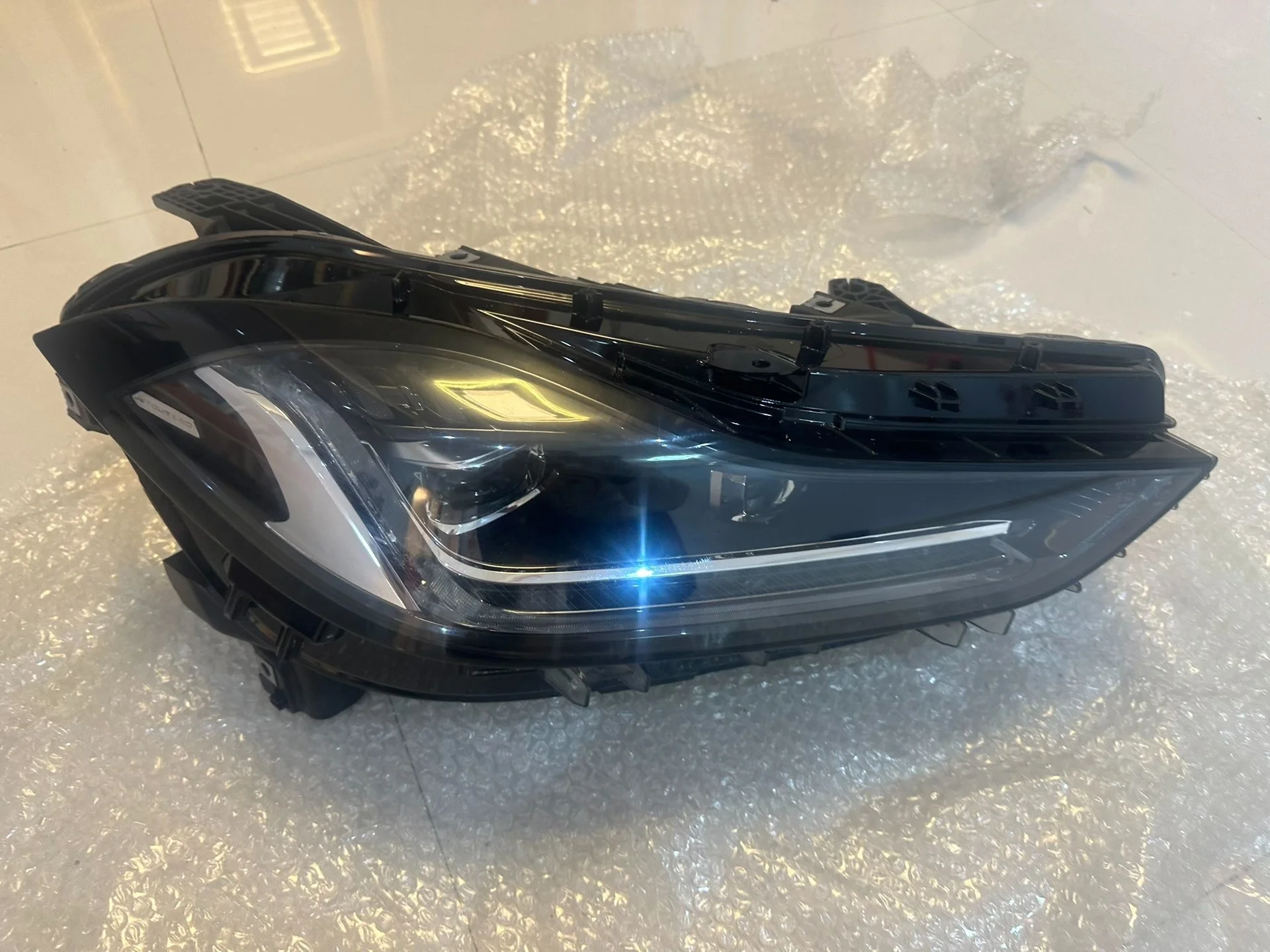 Wholesale Original Used Car Headlights for Chery JETOUR X70 High Configuration LED Headlights