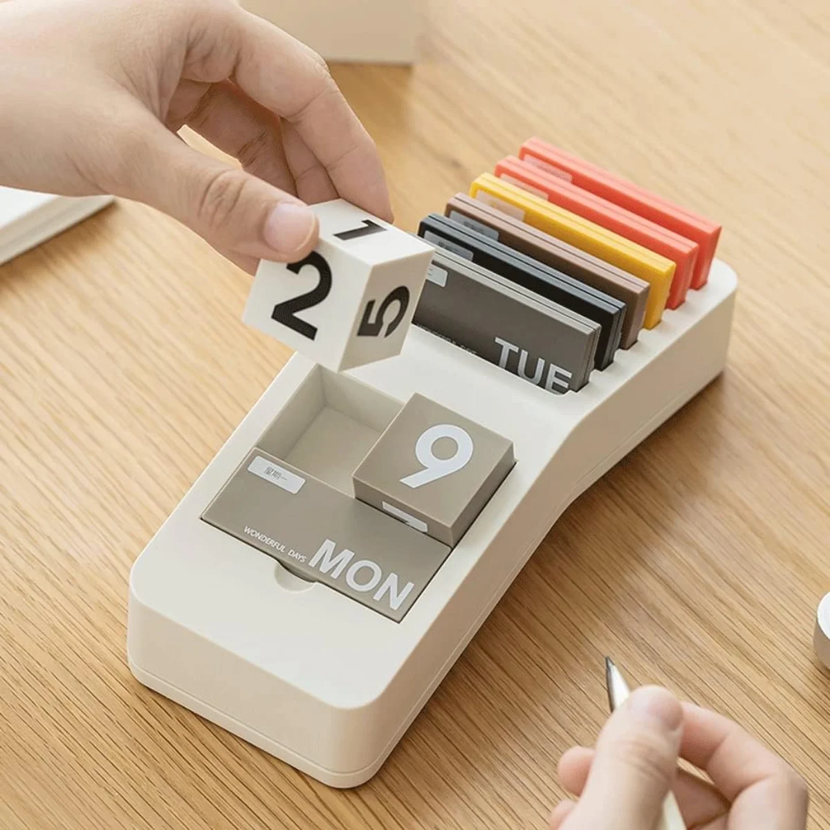 

New Year Arc Perpetual Calendar Desktop Organizer Modern PS Material Rotatable Date Blocks Creative Home Office Desk Decor