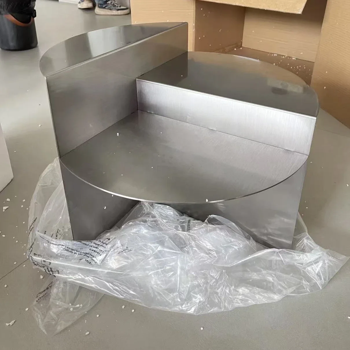 الشمال الإبداعية طاولة صغيرة غرفة المعيشة ضوء الفاخرة الفولاذ المقاوم للصدأ طاولات القهوة مقهى الترفيه طاولة طعام صور الدعائم الجداول